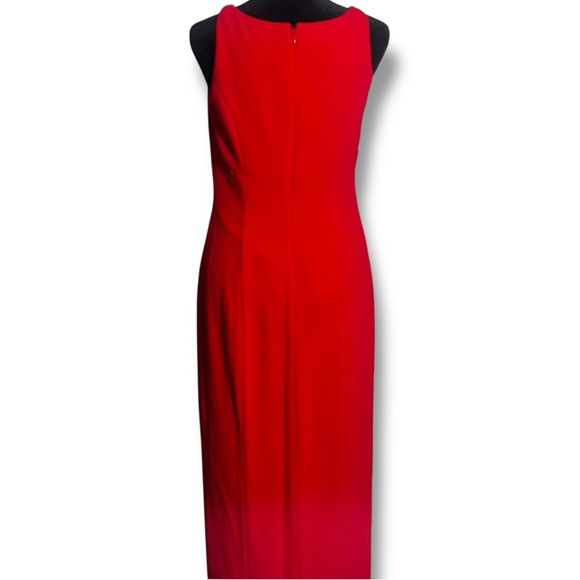 David Warren Petites Chic Form Fiting Scarlet Red Sleeveless Midi Dress - Picture 6 of 16